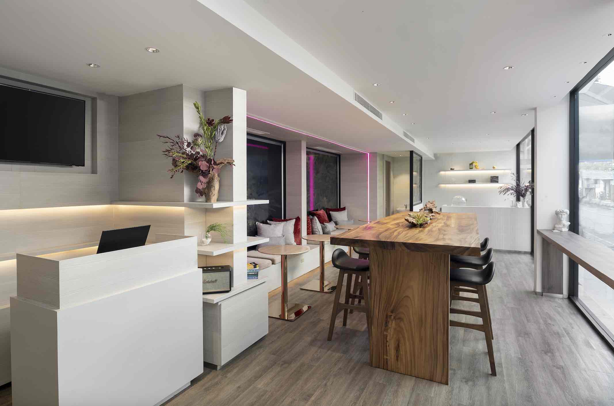 Jono Bangkok Asok Offers Convenience & Fully-Connected Travel