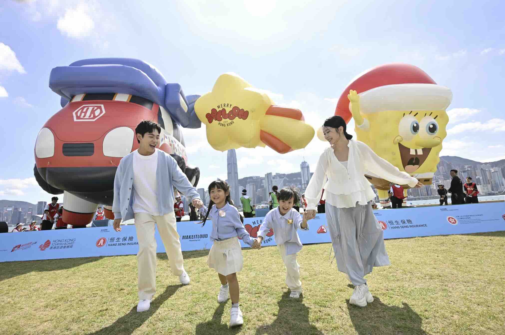 Giant Balloons Take Over The City In Merry Balloon Hong Kong